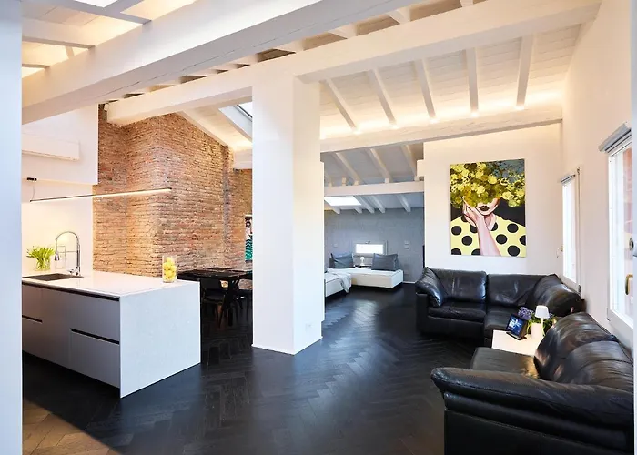 Oberdan Nel Cuore Di * בולוניה